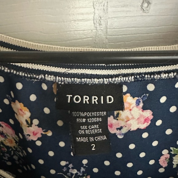 Torrid top - Picture 2 of 2